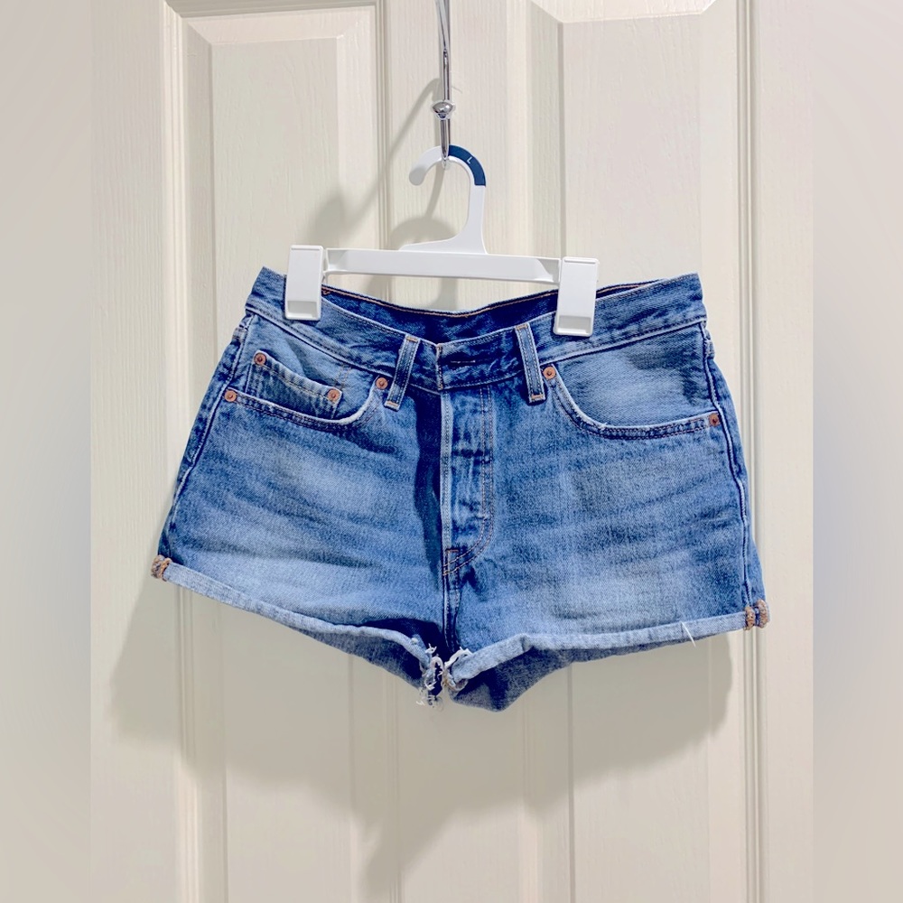 Levis 501 Jean Shorts
